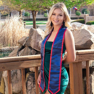 Meet your Posher, Briana